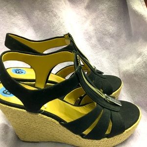 Micheal Kors wedges